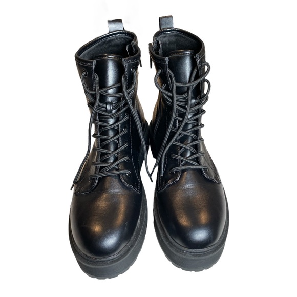 Universal Thread Shoes Universal Threads Womens Erin Combat Boots A